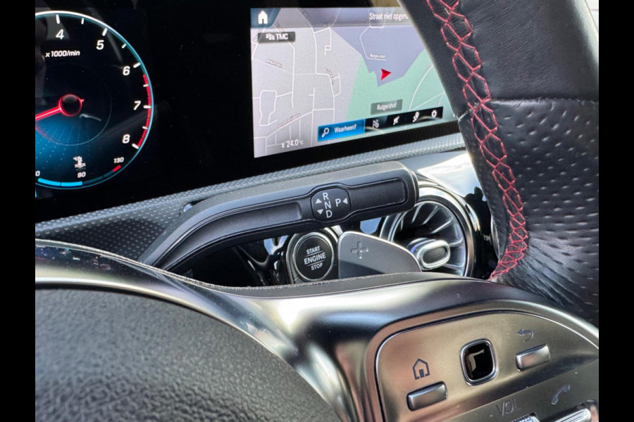 Mercedes-Benz CLA-Klasse 200 AMG AMBIANCE VERLICHTING STOELVERWARMING NAP EERSTE EIGENAAR