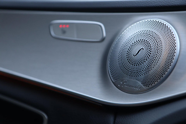 Mercedes-Benz C-Klasse 250 AMG / DODEHOEK / 360 / BURMESTER / DEALER SERVICE