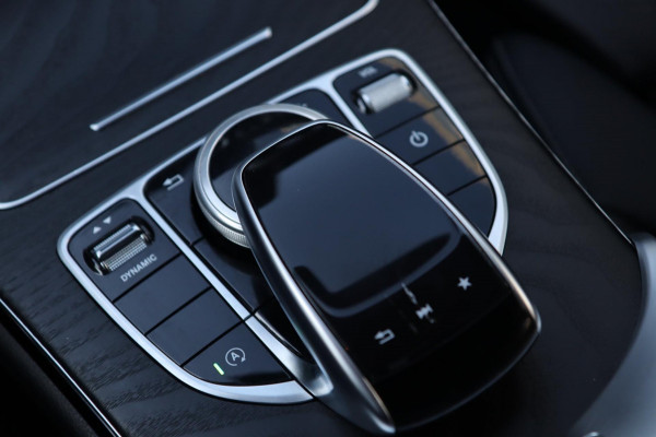 Mercedes-Benz C-Klasse 250 AMG / DODEHOEK / 360 / BURMESTER / DEALER SERVICE