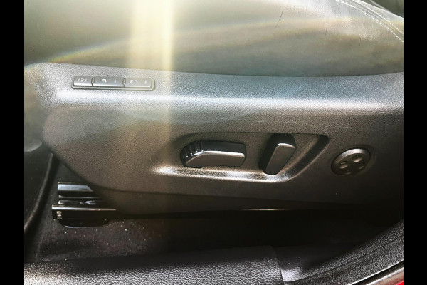 Nissan QASHQAI 1.2 Tekna 3d cam_Navi_Trekh_Pano_Leder_Dealer onderhouden