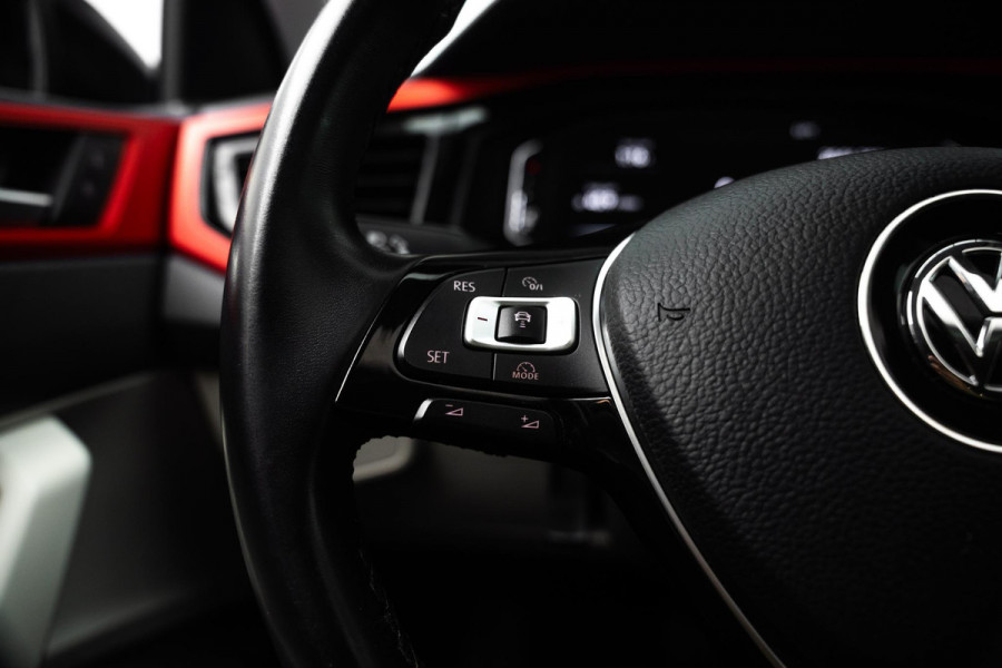 Volkswagen Polo 1.0 TSI Beats Pano|Camera|Carplay|