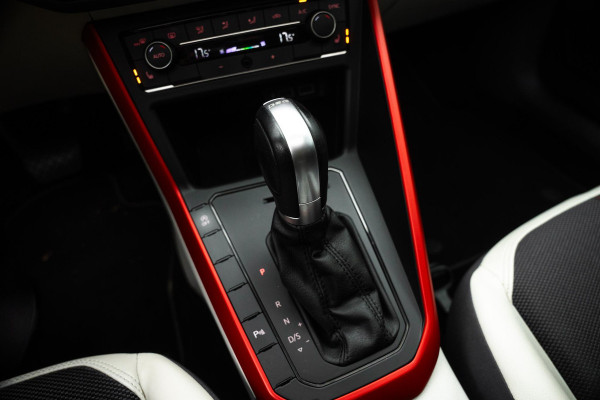 Volkswagen Polo 1.0 TSI Beats Pano|Camera|Carplay|