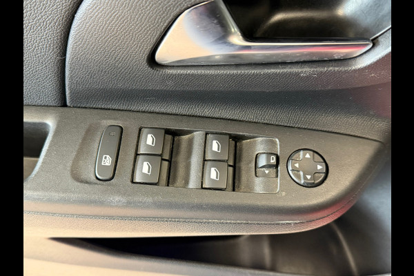 Opel Corsa 1.2 Elegance AUT. NAVIGATIE APPLE CARPLAY STOELVERWARMING PDC AUX USB CRUISE LANE ASSIST VIRTUAL COCKPIT