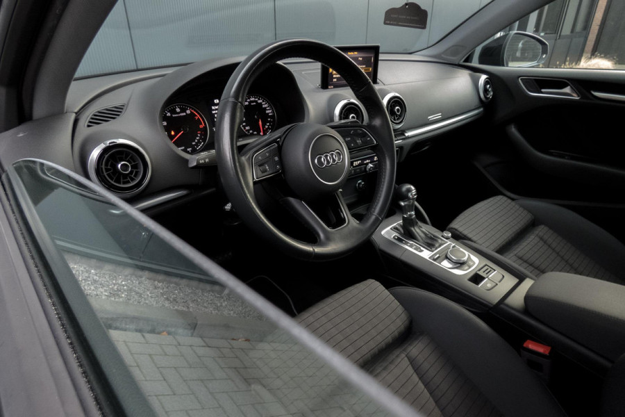 Audi A3 Limousine 1.5 TFSI CoD Design Pro Line Plus | AFNEEMBARE TREKHAAK | APPLE CARPLAY/ANDROID AUTO | STOELVERWAMING