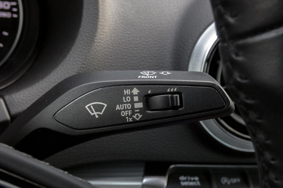 Audi A3 Limousine 1.5 TFSI CoD Design Pro Line Plus | AFNEEMBARE TREKHAAK | APPLE CARPLAY/ANDROID AUTO | STOELVERWAMING