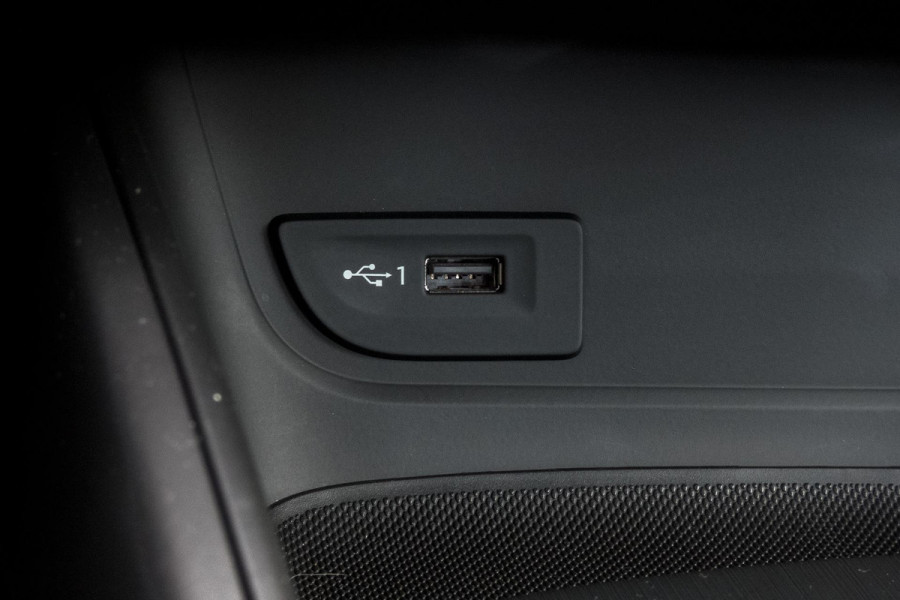 Audi A3 Limousine 1.5 TFSI CoD Design Pro Line Plus | AFNEEMBARE TREKHAAK | APPLE CARPLAY/ANDROID AUTO | STOELVERWAMING