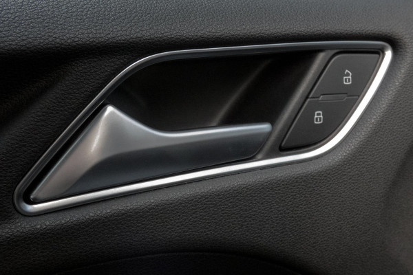 Audi A3 Limousine 1.5 TFSI CoD Design Pro Line Plus | AFNEEMBARE TREKHAAK | APPLE CARPLAY/ANDROID AUTO | STOELVERWAMING