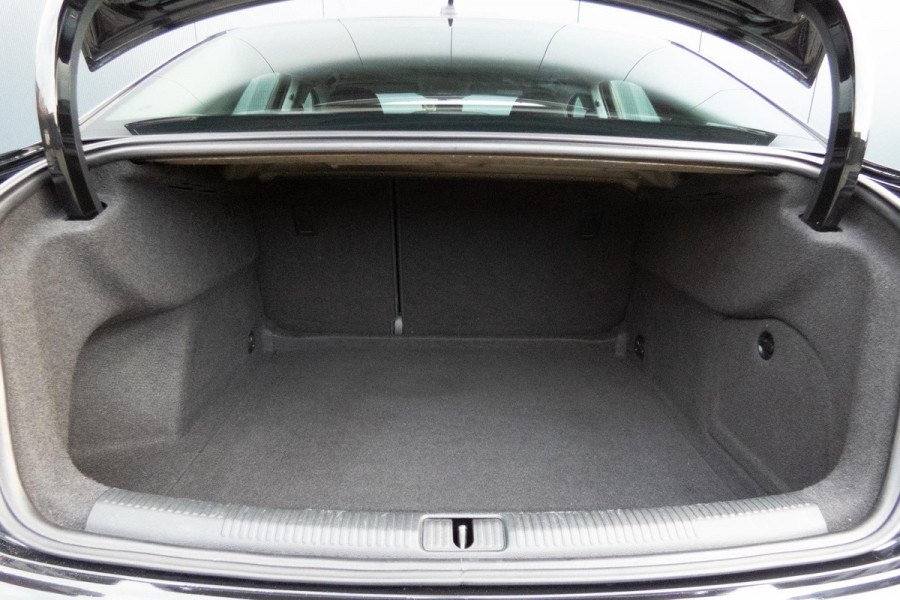 Audi A3 Limousine 1.5 TFSI CoD Design Pro Line Plus | AFNEEMBARE TREKHAAK | APPLE CARPLAY/ANDROID AUTO | STOELVERWAMING