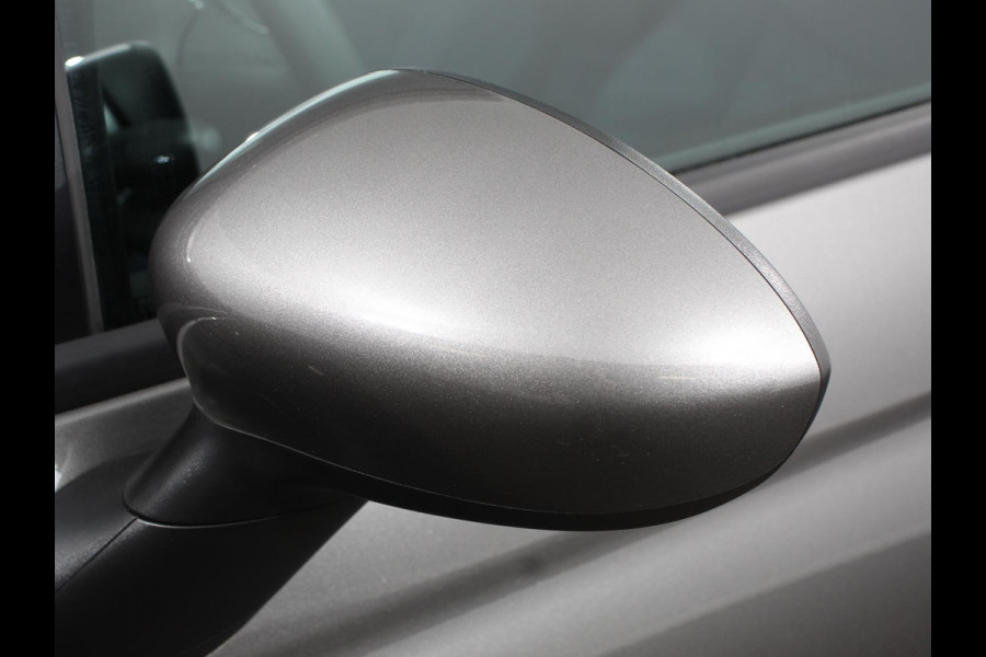 Fiat 500 1.0 Hybrid Club | Navigatie | Apple Carplay / Android Auto | Airco | Cruise Control | Parkeer sensoren | Dab