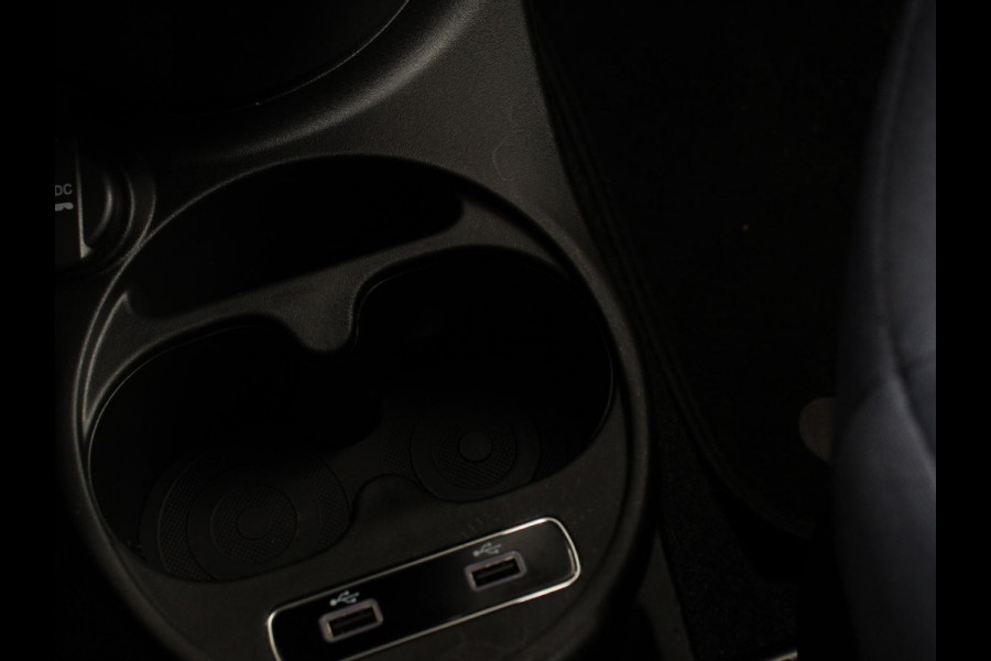 Fiat 500 1.0 Hybrid Club | Navigatie | Apple Carplay / Android Auto | Airco | Cruise Control | Parkeer sensoren | Dab