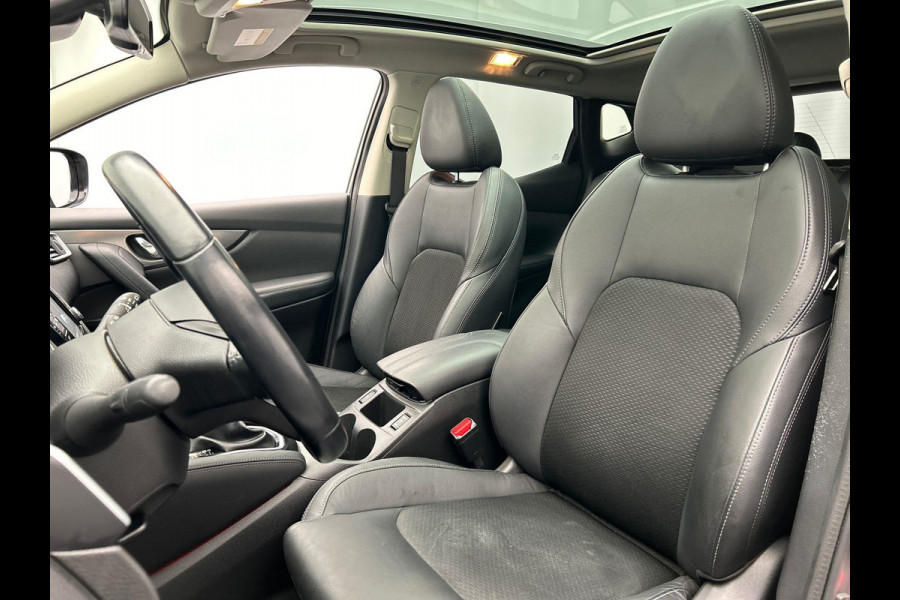 Nissan QASHQAI 1.2 Tekna Leder Navigatie Panoramadak Stoelverwarming Keyless Lane Assist Trekhaak Cruise Climate Control