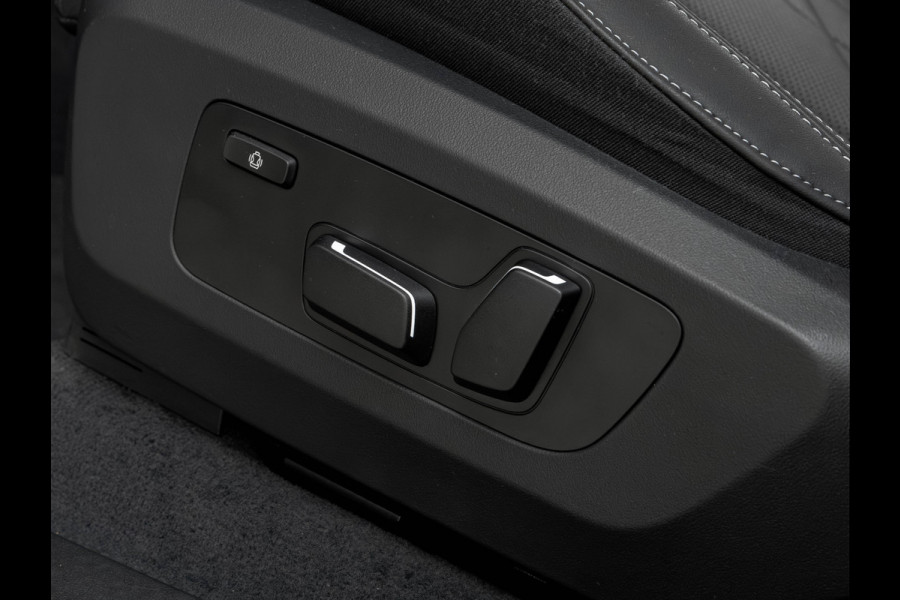 BMW X3 30e xDrive - Memoryzetel - Camera - ACC - Head-Up