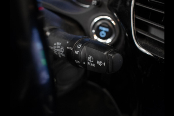 Mitsubishi Outlander 2.4 PHEV Sport (APPLE CARPLAY,NAVI,CAMERA,CLIMATE,CRUISE,STOELVERWARMING,LED,GETINT,TREKHAAK,LM VELGEN)