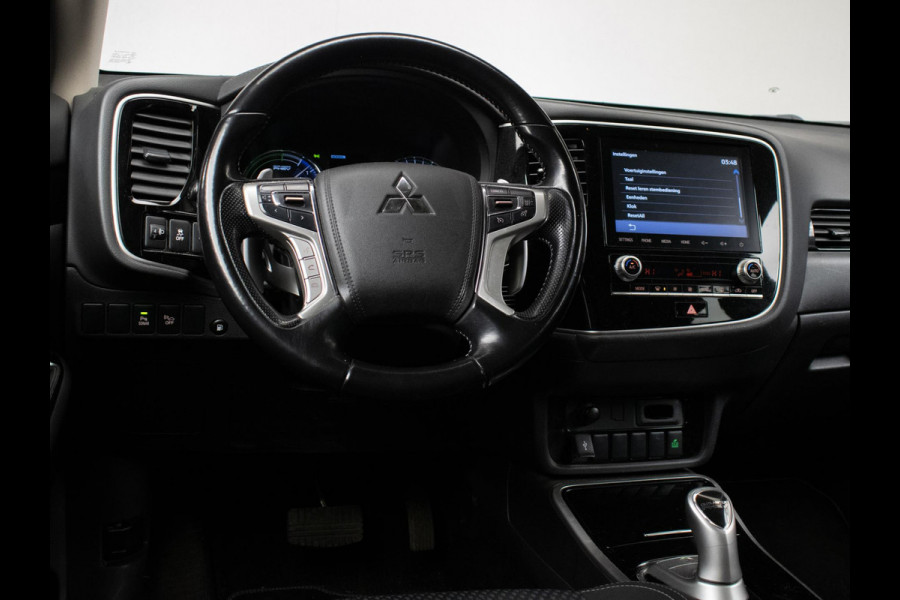 Mitsubishi Outlander 2.4 PHEV Sport (APPLE CARPLAY,NAVI,CAMERA,CLIMATE,CRUISE,STOELVERWARMING,LED,GETINT,TREKHAAK,LM VELGEN)