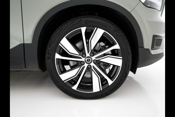Volvo XC40 Recharge P8 AWD R-Design [ 3-Fase ] {SOH-90%} (INCL-BTW) Aut. *PANO | LEATHER-ALCANTARA | ADAPTIVE-CRUISE | DIGI-COCKPIT | FULL-LED | HARMAN/KARDON | CAMERA | NAVI-FULLMAP | ECC | PDC | KEYLESS | HEATED-SPORTSEATS | TOWBAR | 20''ALU*
