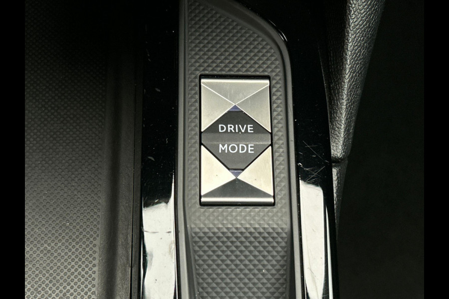 DS DS 3 Crossback 1.2 PureTech Performance Line | Trekhaak | Rondomzicht/Camera | Origineel NL