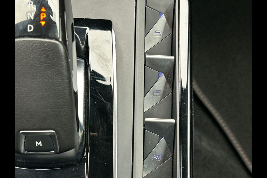 DS DS 3 Crossback 1.2 PureTech Performance Line | Trekhaak | Rondomzicht/Camera | Origineel NL