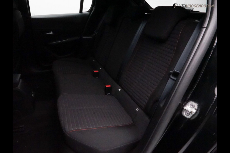 Peugeot 208 1.2 PureTech Active Pack Sport 100pk (LED,AUTOMAAT,PARKEERSENSOREN,CRUISE,APPLE CARPLAY,LM-VELGEN,CLIMATE,NIEUWE APK)