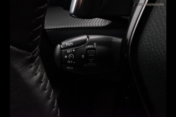 Peugeot 208 1.2 PureTech Active Pack Sport 100pk (LED,AUTOMAAT,PARKEERSENSOREN,CRUISE,APPLE CARPLAY,LM-VELGEN,CLIMATE,NIEUWE APK)