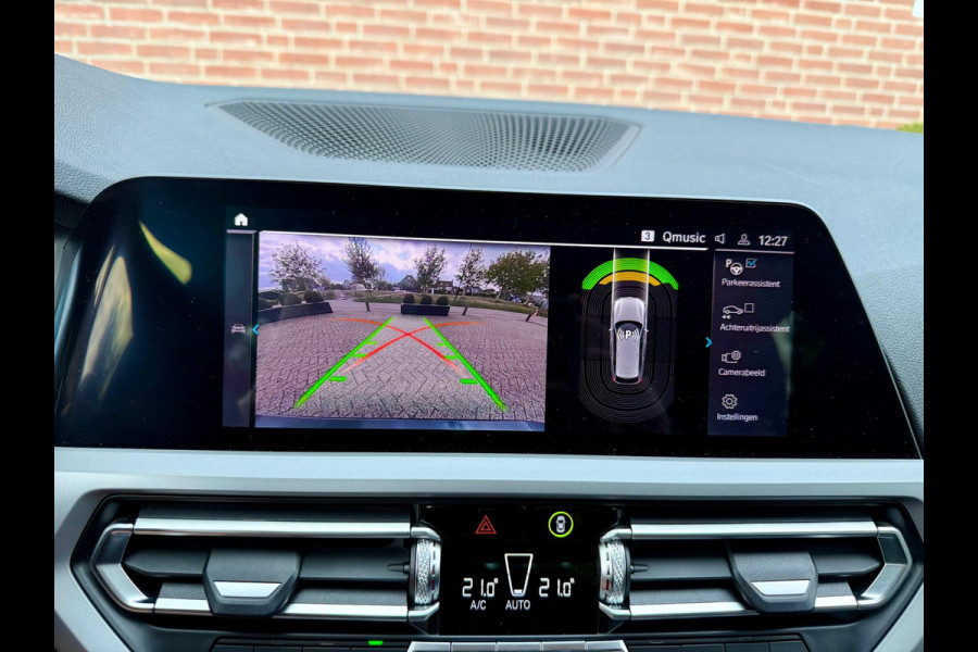 BMW 3 Serie Touring 330e 292PK Camera. Trekhaak, M-stuur, Carplay, DAB