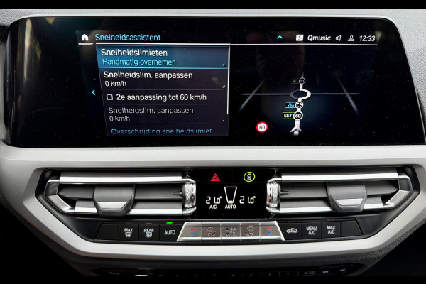 BMW 3 Serie Touring 330e 292PK Camera. Trekhaak, M-stuur, Carplay, DAB