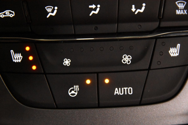 Opel Astra Sports Tourer *1ste Eigenaar*Navigatie*Trekhaak* 1.2 Edition