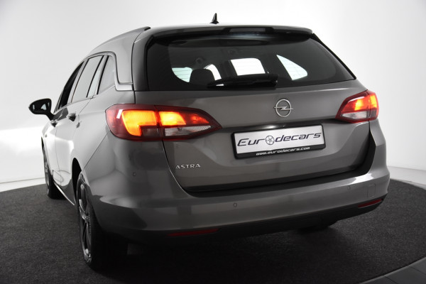 Opel Astra Sports Tourer *1ste Eigenaar*Navigatie*Trekhaak* 1.2 Edition