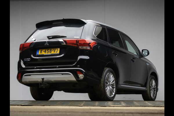 Mitsubishi Outlander 2.4 PHEV Sport (APPLE CARPLAY,NAVI,CAMERA,CLIMATE,CRUISE,STOELVERWARMING,LED,GETINT,TREKHAAK,LM VELGEN)