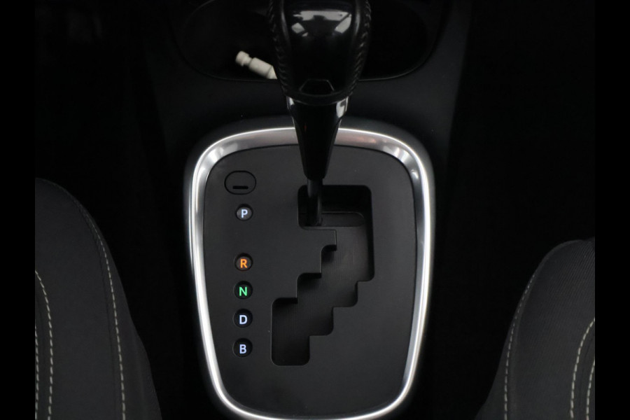 Toyota Yaris 1.5 Hybrid Dynamic Bi-Tone | Apple Carplay & AndroidAUTO | Camera | Lichtmetalen velgen |