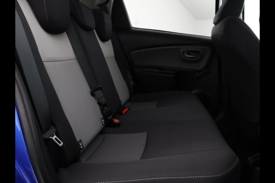 Toyota Yaris 1.5 Hybrid Dynamic Bi-Tone | Apple Carplay & AndroidAUTO | Camera | Lichtmetalen velgen |