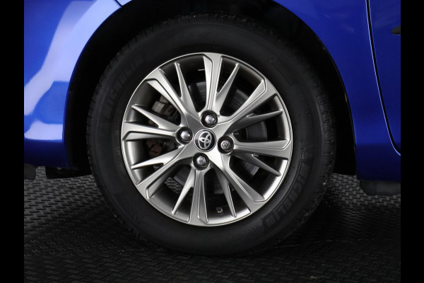 Toyota Yaris 1.5 Hybrid Dynamic Bi-Tone | Apple Carplay & AndroidAUTO | Camera | Lichtmetalen velgen |