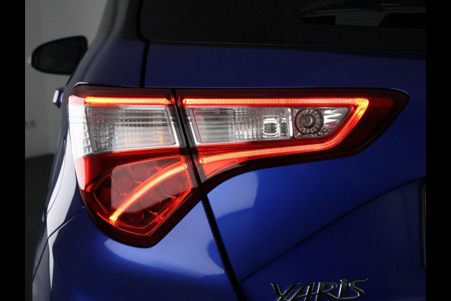 Toyota Yaris 1.5 Hybrid Dynamic Bi-Tone | Apple Carplay & AndroidAUTO | Camera | Lichtmetalen velgen |