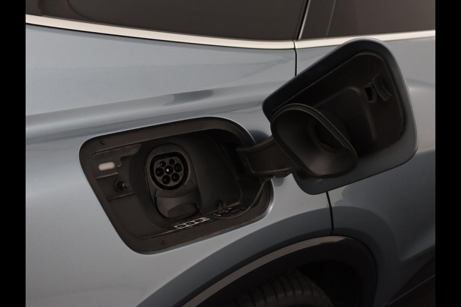 Audi Q4 Sportback e-tron 40 Launch Edition Advanced 77 kWh | Stoelverwarming | Adaptive cruise | Camera | SONOS Sound | Matrix LED | Carplay | Navigatie | Virtual Cockpit | Sportstoelen