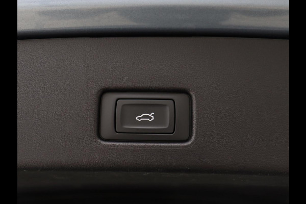 Audi Q4 Sportback e-tron 40 Launch Edition Advanced 77 kWh | Stoelverwarming | Adaptive cruise | Camera | SONOS Sound | Matrix LED | Carplay | Navigatie | Virtual Cockpit | Sportstoelen