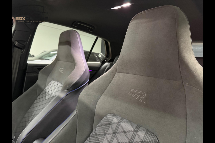 Volkswagen Golf 1.5 eTSI R-Line Edition Pano/Alcantara/Camera
