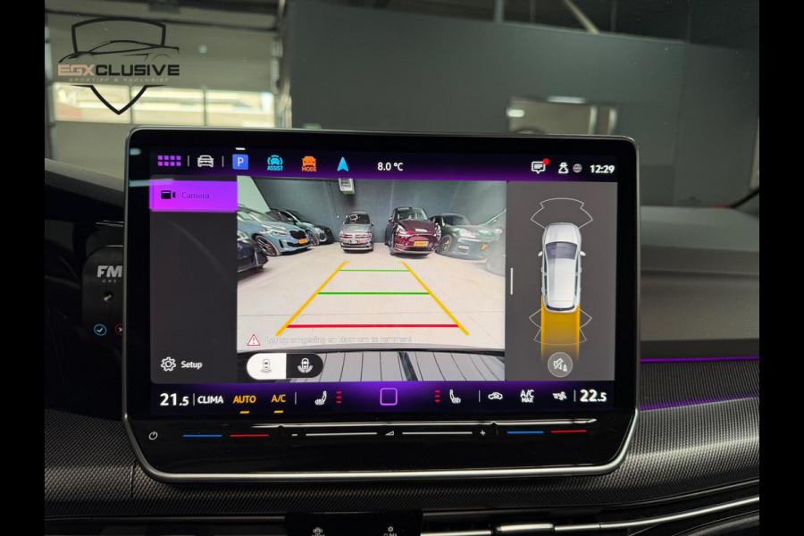 Volkswagen Golf 1.5 eTSI R-Line Edition Pano/Alcantara/Camera