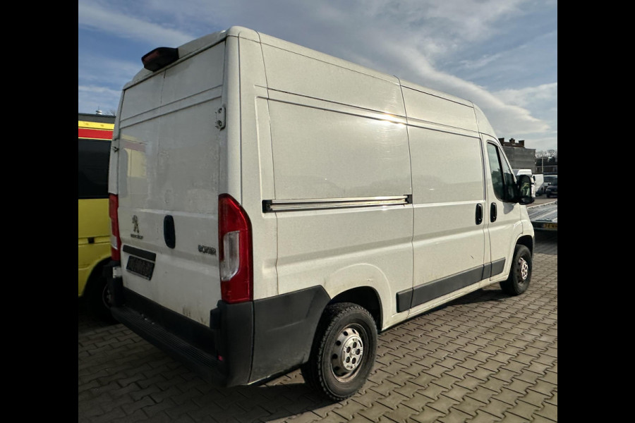 Peugeot Boxer 2.2 BlueHDi 140 L2H2 MOTOR NIET 100%