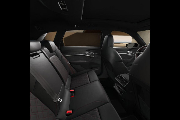 Audi Q8 e-tron 55 quattro S Line Competition 115 kWh