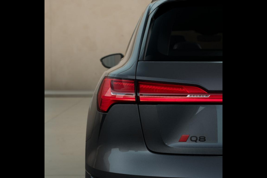 Audi Q8 e-tron 55 quattro S Line Competition 115 kWh