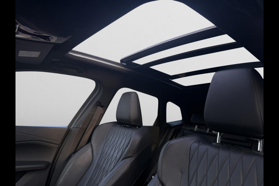 BMW 2 Serie Active Tourer Trekhaak | Head-Up | Panorama | 360° | Leder | Stoelverw.