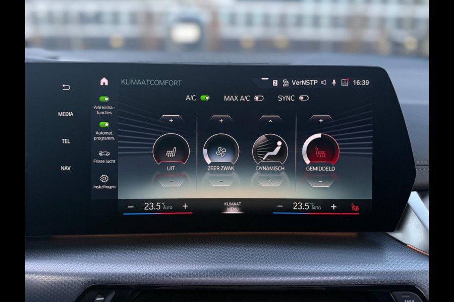 BMW 2 Serie Active Tourer Trekhaak | Head-Up | Panorama | 360° | Leder | Stoelverw.