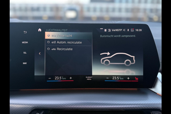 BMW 2 Serie Active Tourer Trekhaak | Head-Up | Panorama | 360° | Leder | Stoelverw.