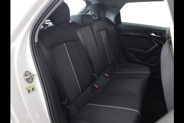Audi A1 Sportback 25 TFSI Pro Line 95 pk | Navigatie via App | Parkeersensoren achter | Cruise control |