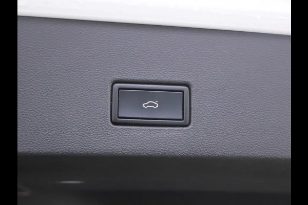 Volkswagen T-Roc 1.5 TSI Sport Xenon Navi Camera Virtuel cockpit T-haak Bj:2020