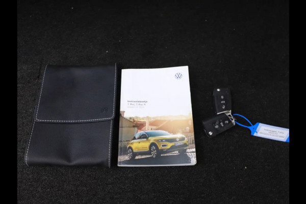 Volkswagen T-Roc 1.5 TSI Sport Xenon Navi Camera Virtuel cockpit T-haak Bj:2020