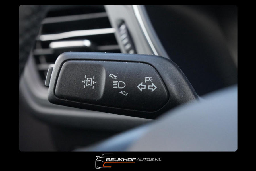 Ford Kuga 2.5 PHEV Titanium Camera Trekhaak Carplay Navigati