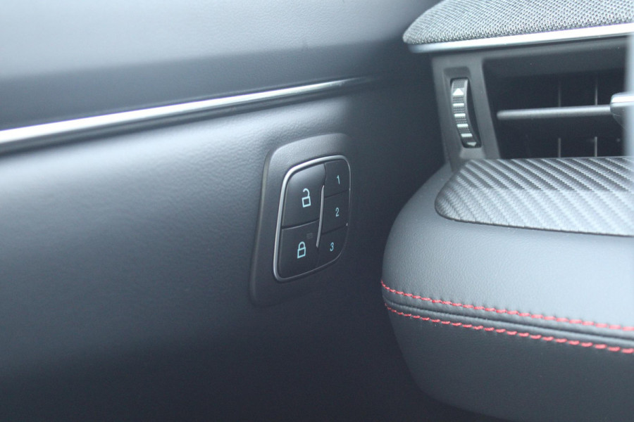 Ford Mustang Mach-E Extended Premium AWD 98 kWh | Panoramadak | Technology Pack + | 1.500kg Trekgewicht