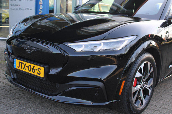 Ford Mustang Mach-E Extended Premium AWD 98 kWh | Panoramadak | Technology Pack + | 1.500kg Trekgewicht