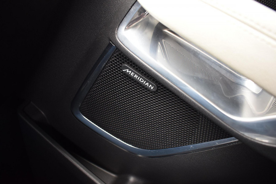 Jaguar E-Pace 2.0 P250 AWD R-Dynamic SE | Meridian | Leer | Stoelverw. | Camera