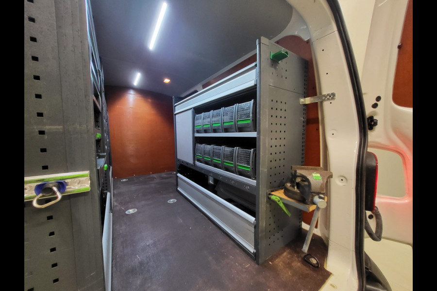 Volkswagen Transporter 2.0TDI 150pk L2/H1 Automaat Euro 6!